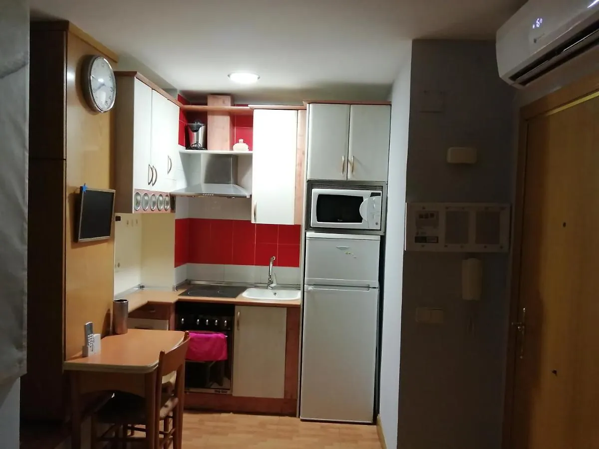 Apartamentos Deluxe Barajas Madrid Spain
