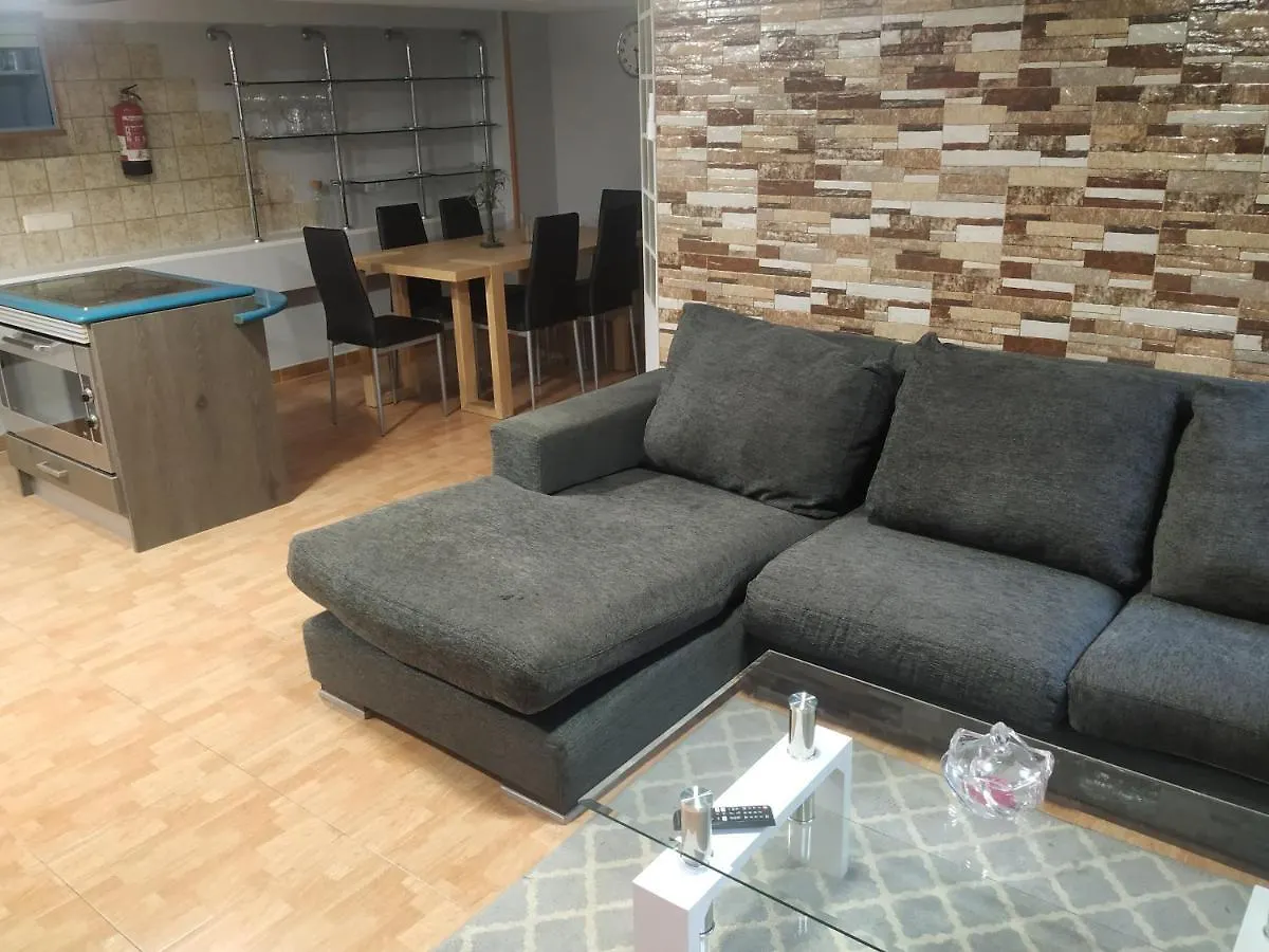 Apartamentos Deluxe Barajas Madrid Spain