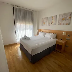 Close To Airport, Ifema Apartment